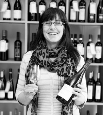 Kelli-shop-photo-e1602583922342