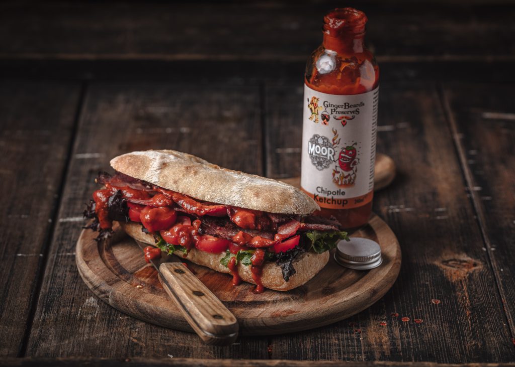 BLT-Bacon-Sandwich-with-Chipotle-Ketchup-1024x731